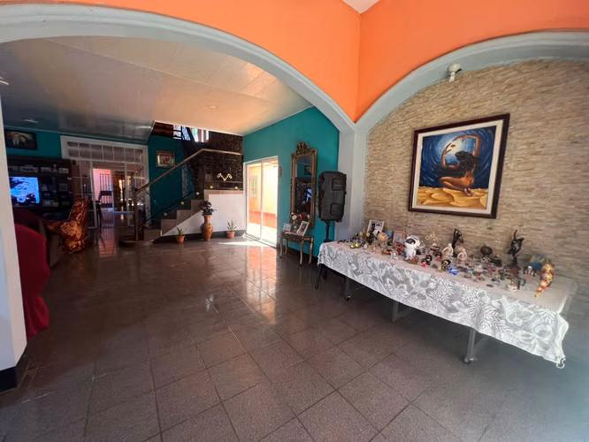 Venta de Propiedad en Barrio Santa Ana