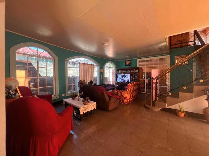 Venta de Propiedad en Barrio Santa Ana