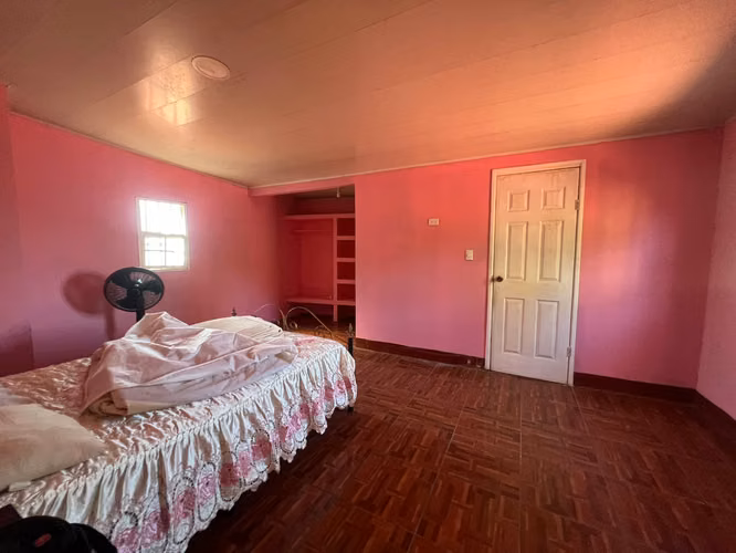 Venta de Propiedad en Barrio Santa Ana