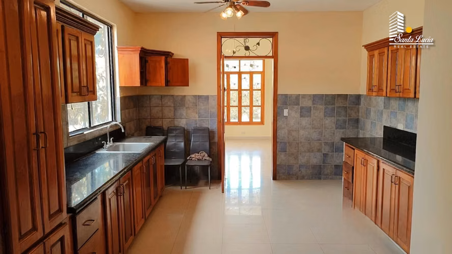 Renta de preciosa casa en colinas de santa cruz - LL - Imagen 4