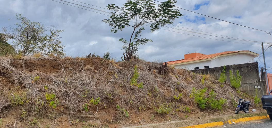 Venta de hermoso terreno en Carretera Sur
