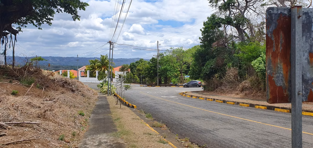 Venta de hermoso terreno en Carretera Sur