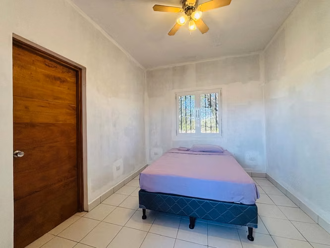 Casa A ESTRENAR de 3 habitaciones con piscina