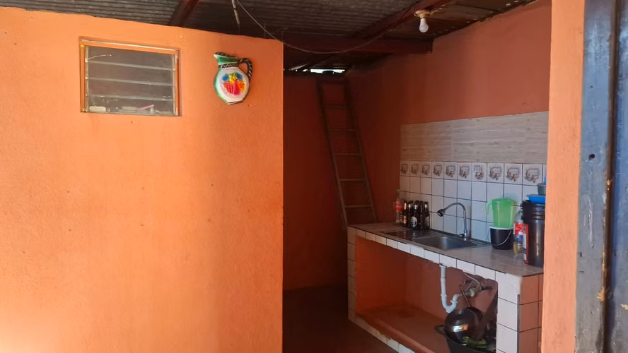 NO-Vendo casa en Santa Ana