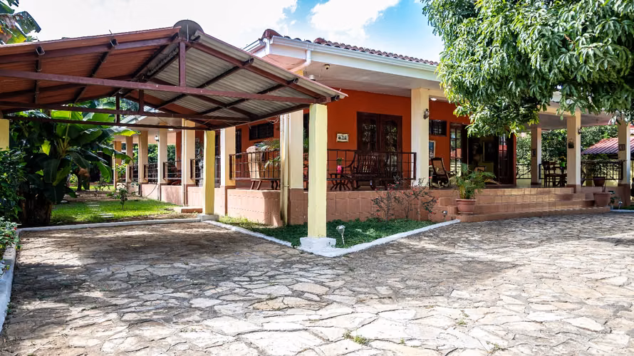 AP-Vendo hermosa quinta en Ticuantepe