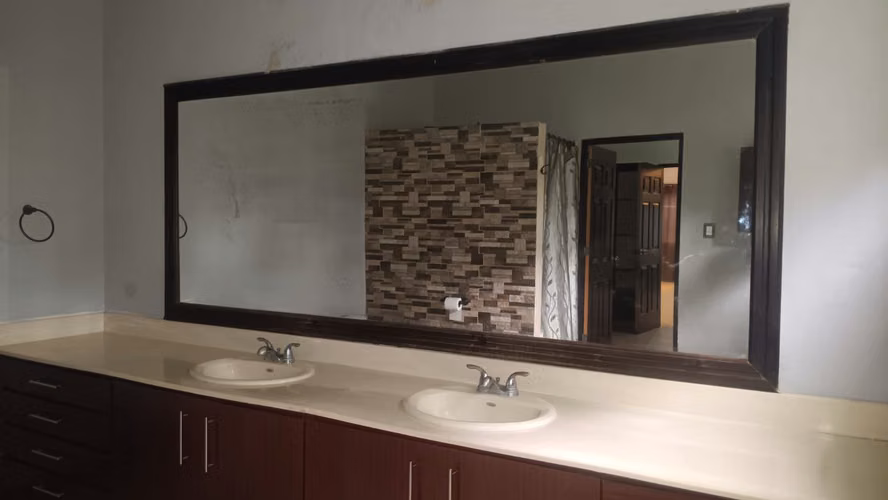 FH- Casa en Renta en Las Colinas - Imagen 3