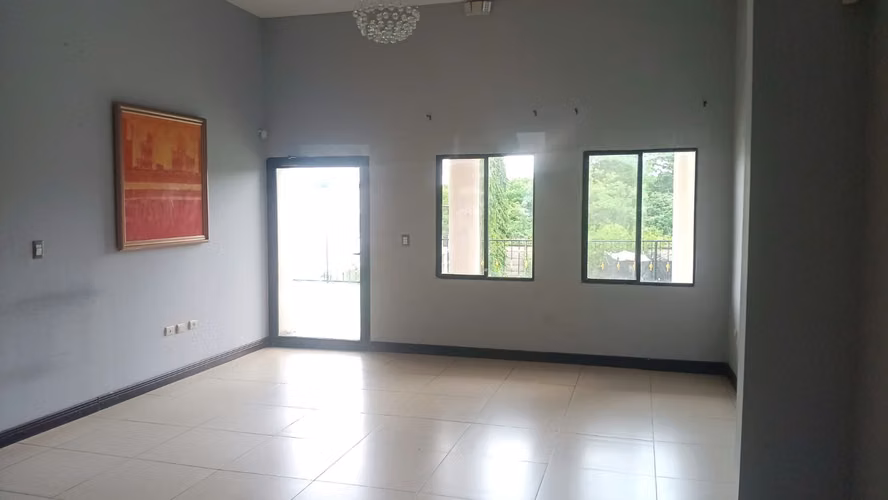 FH- Casa en Renta en Las Colinas - Imagen 9