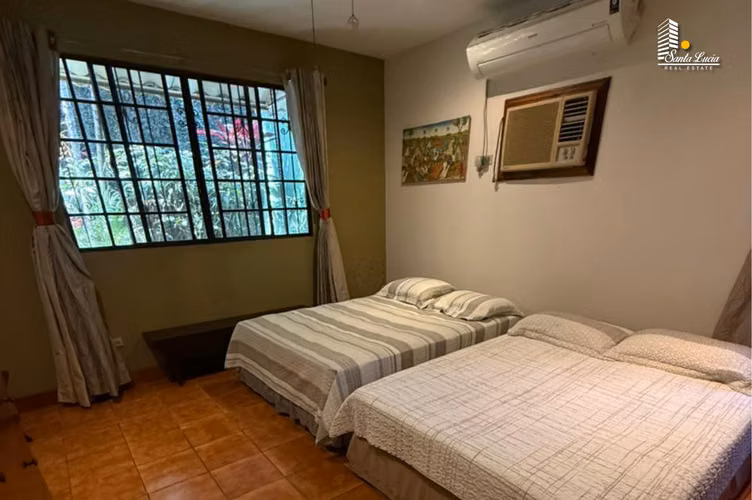 Propiedad en venta – preciosos lotes con casa en las colinas / LL