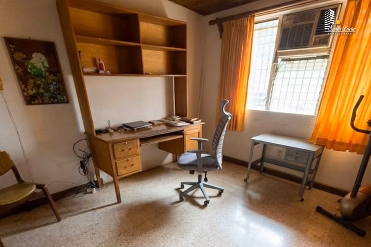 Propiedad en venta – preciosos lotes con casa en las colinas / LL