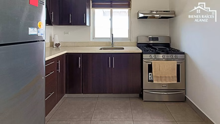 RENTA DE CASA AMOBLADA  DENTRO DE CONDOMINIO! - Imagen 5