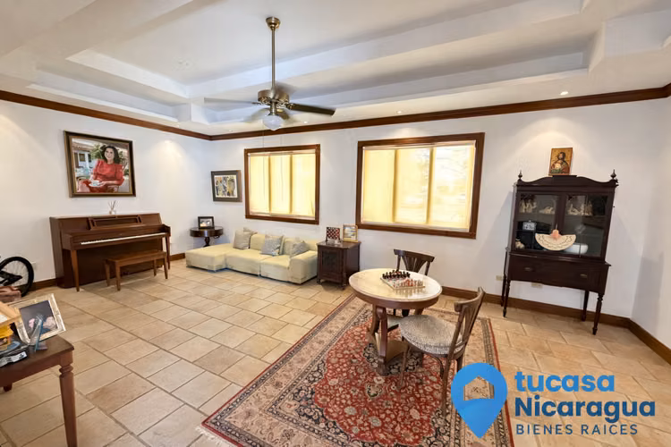 Se Renta Mansión en Santo Domingo – 5 Habitaciones | Piscina