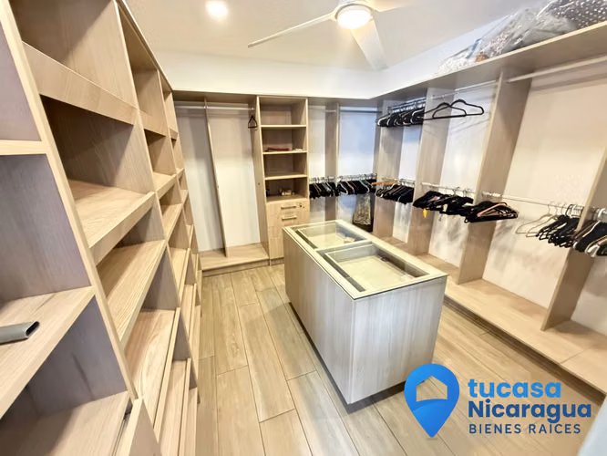 Rento Casa en Las Colinas – 5 Habitaciones | Piscina con o sin muebles