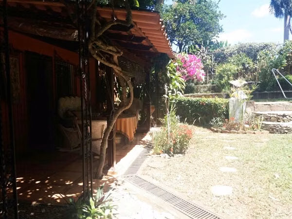Bonita casa disponible en Santo Domingo - Imagen 4