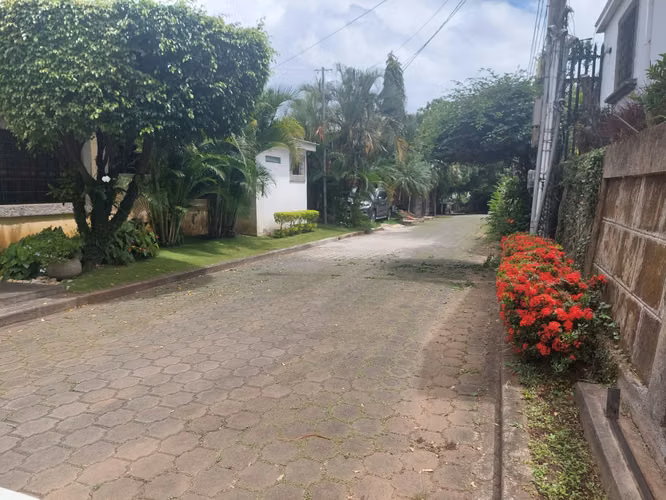 Casa en venta en Las Colinas
