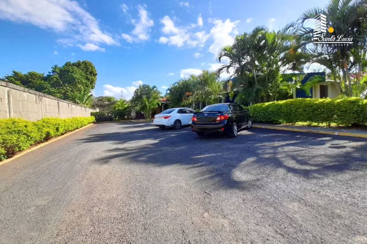 Complejo de Apartamentos en Condominio de Carretera Masaya – LL