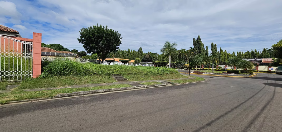 Terreno dentro de Residencial en Carretera Masaya - Imagen 3