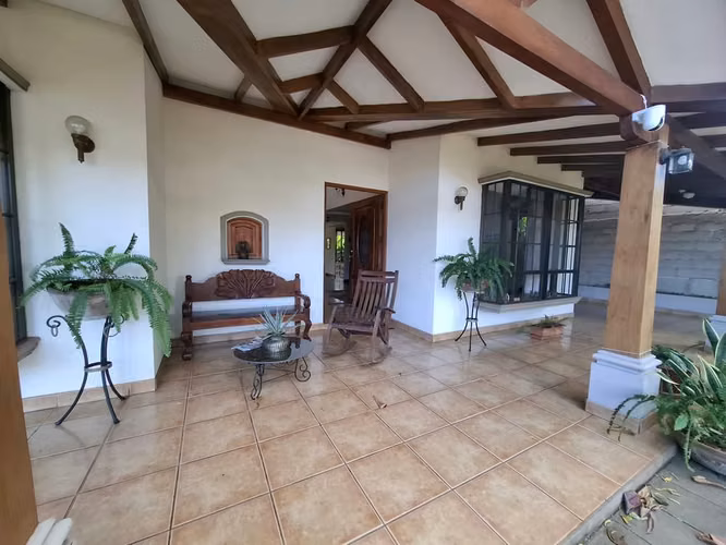 Casa en Venta de 2 Plantas en Reparto San Juan – Managua - Imagen 11