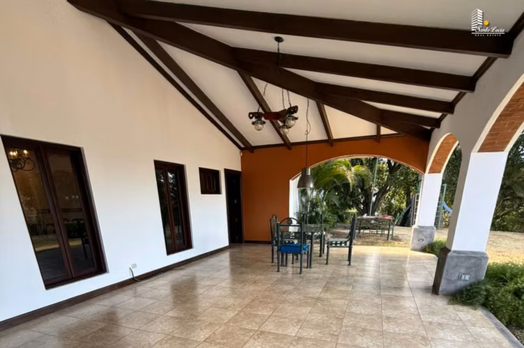 AMPLIA CASA EN VENTA - VILLA FONTANA SUR LL