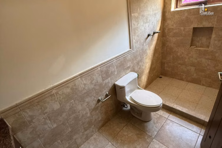  AMPLIA CASA EN RENTA - VILLA FONTANA SUR LL  - Imagen 9