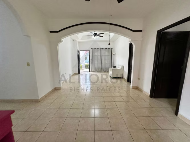 Casa en venta en Carretera a Masaya - Imagen 8