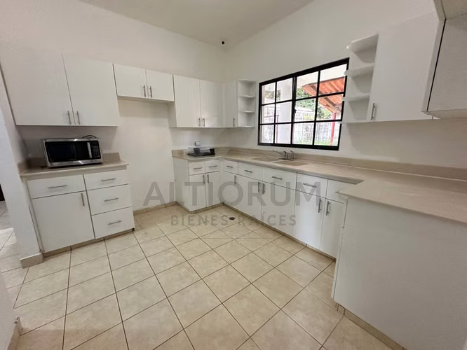Casa en venta en Carretera a Masaya - Imagen 3