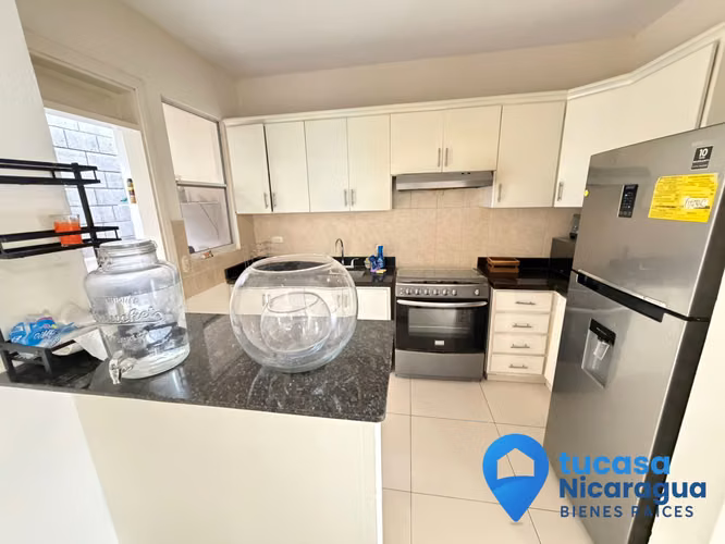 Rento Casa Amueblada en Condominio – Av. Jean Paul Genie - Imagen 1