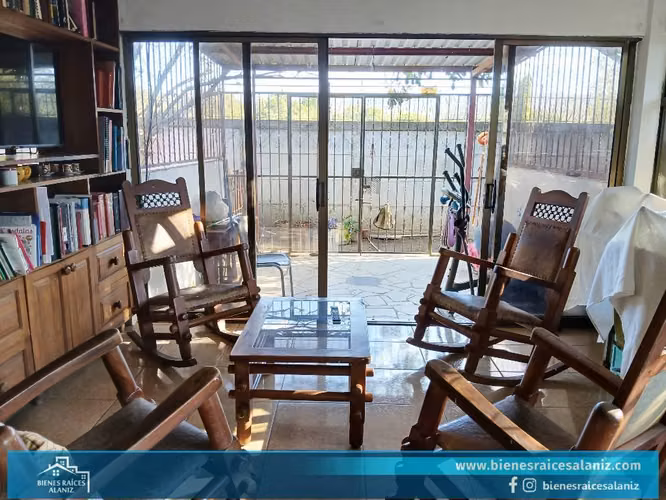 Vendo Casa en Carretera Vieja a León - VZ