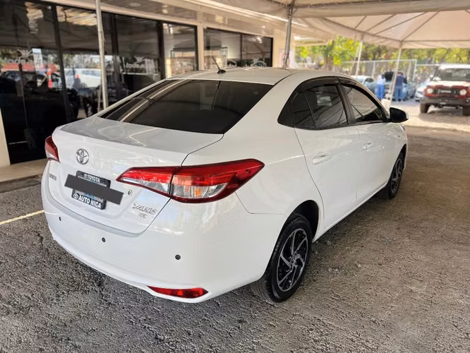 Toyota Yaris año 2022 mecánico
