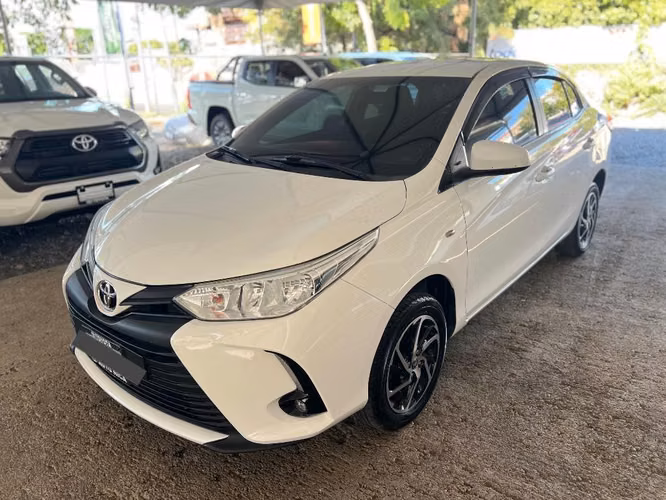 Toyota Yaris año 2022 mecánico