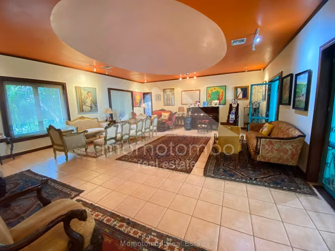 Casa en Venta &amp; Renta Santo Domingo, Managua