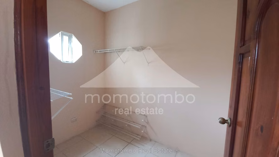 Casa en Venta Carretera Vieja A Leon, Managua