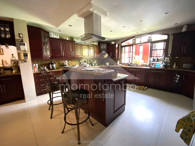 Casa en Venta Las Colinas, Managua