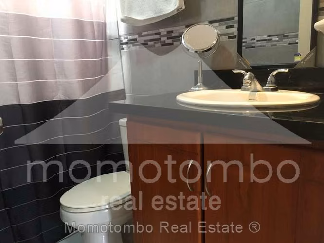 Casa en Venta Las Brisas, Managua