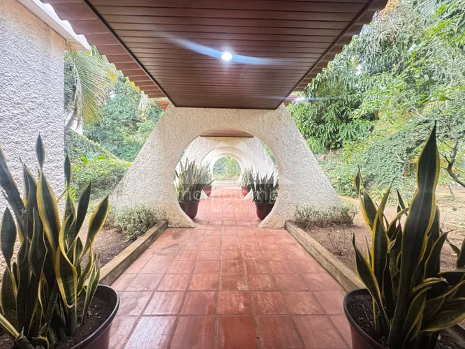 Casa en Venta Villa Fontana Sur, Managua