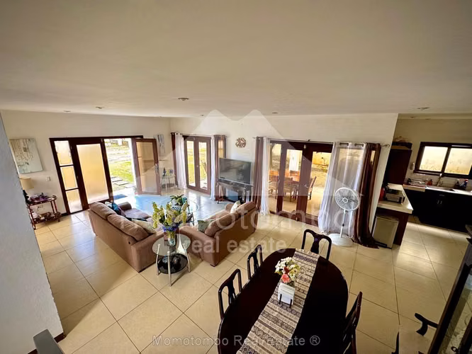 Casa en Venta Las Colinas, Managua