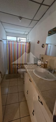 Casa en Venta Colonial Los Robles, Managua