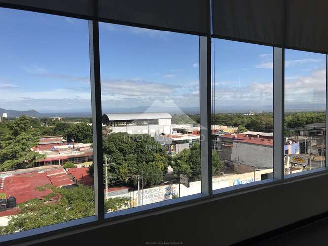 Edificio en Renta Pista Miguel Obando Y Bravo, Managua