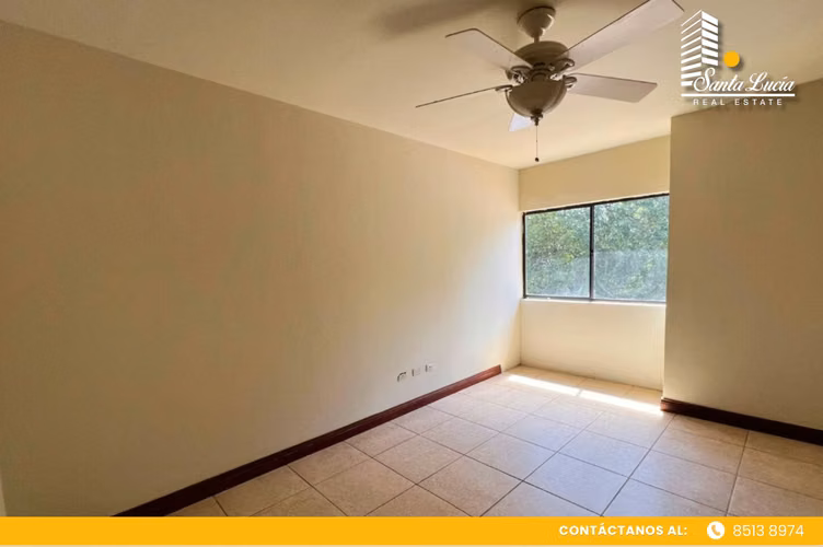 Hermosa Casa en Renta - Santo Domingo / LL