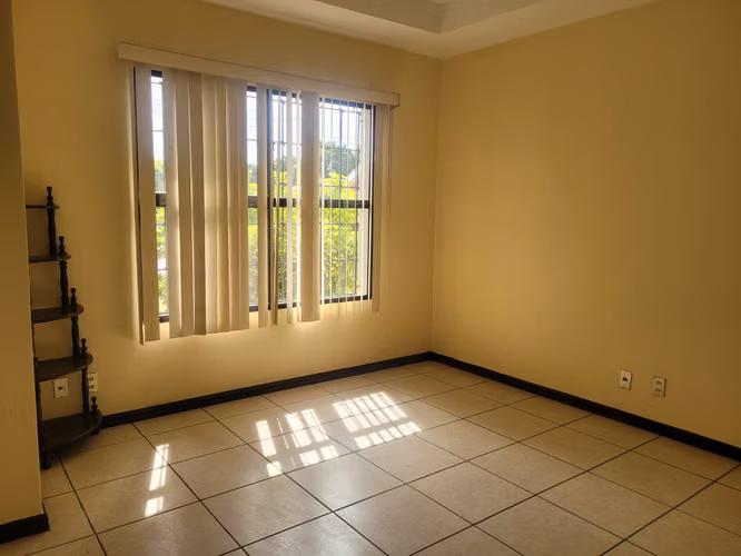 Casa en venta en Residencial Puerta del Sol - Imagen 8