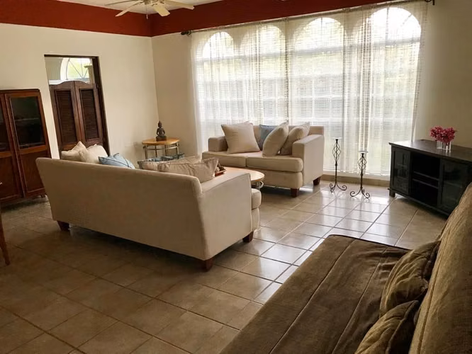 VILLA FONTANA SUR / U$420,000