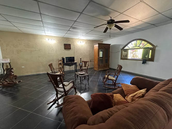 Se vende casa en carretera nandaime- Granada