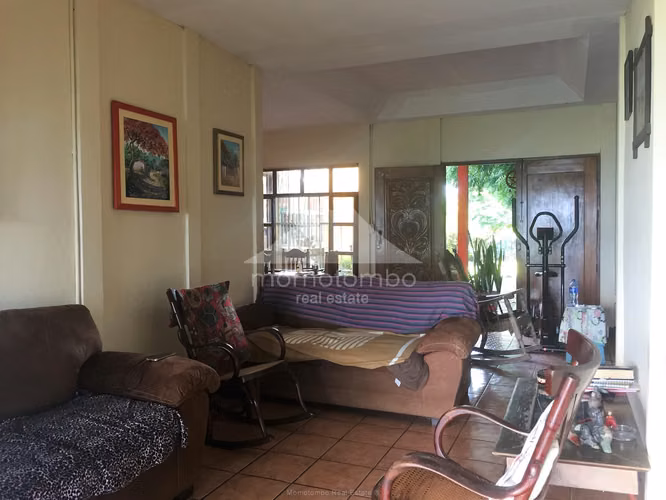 Casa en Venta Carretera Vieja A León, Managua
