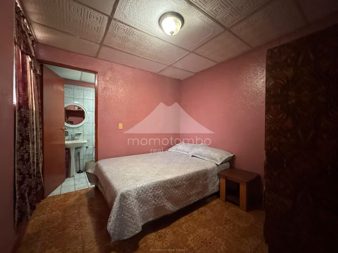 Casa en Venta Barrio Santa Rosa, Managua