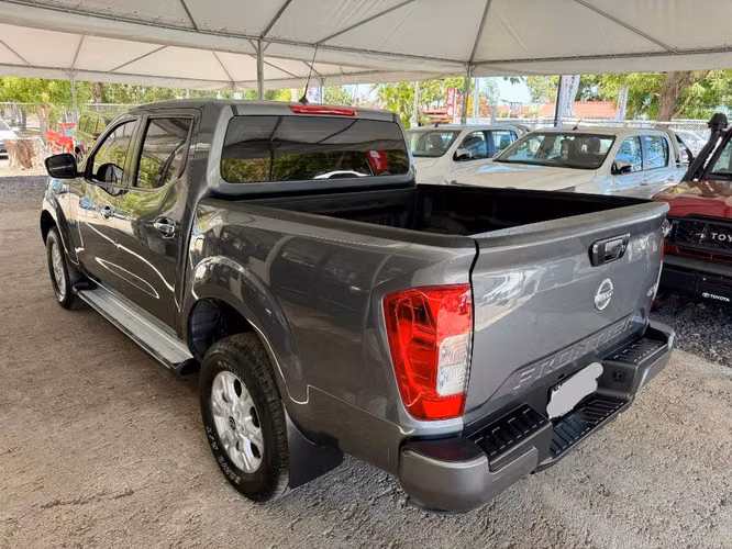 Nissan Frontier año 2025 Automática