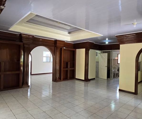 KW - Venta, casa en Reparto San Juan