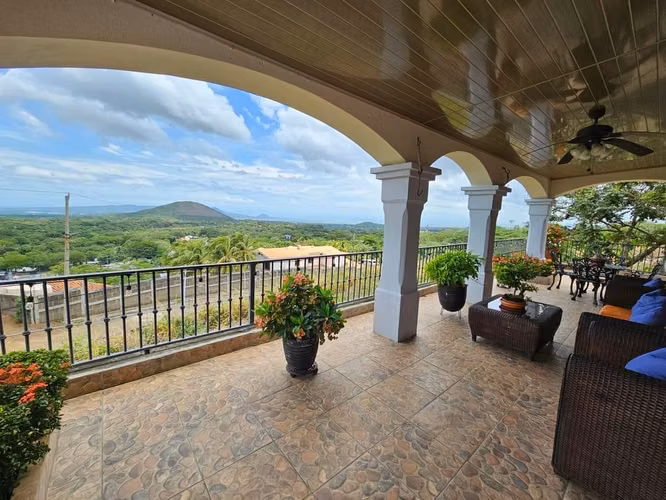 KM 9.5 CTERA NUEVA A LEÓN / U$400,000 - Imagen 3