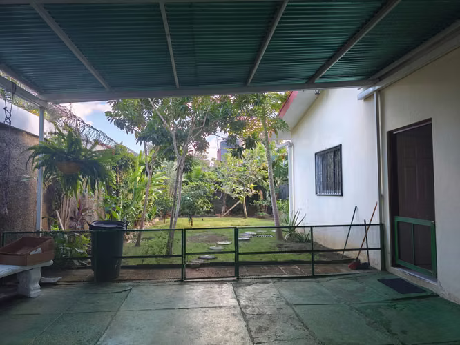 VENTA DE HERMOSA CASA en CARRETERA A MASAYA