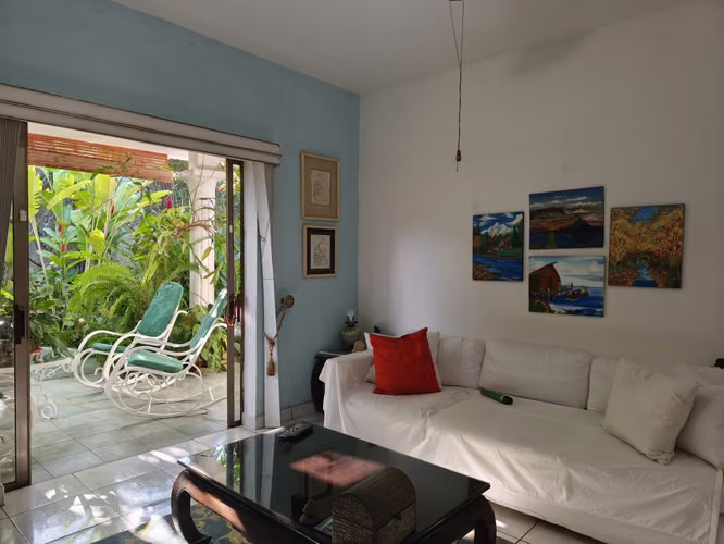 VENTA DE HERMOSA CASA en CARRETERA A MASAYA