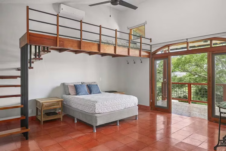 Custom Home in Lomas de Palermo