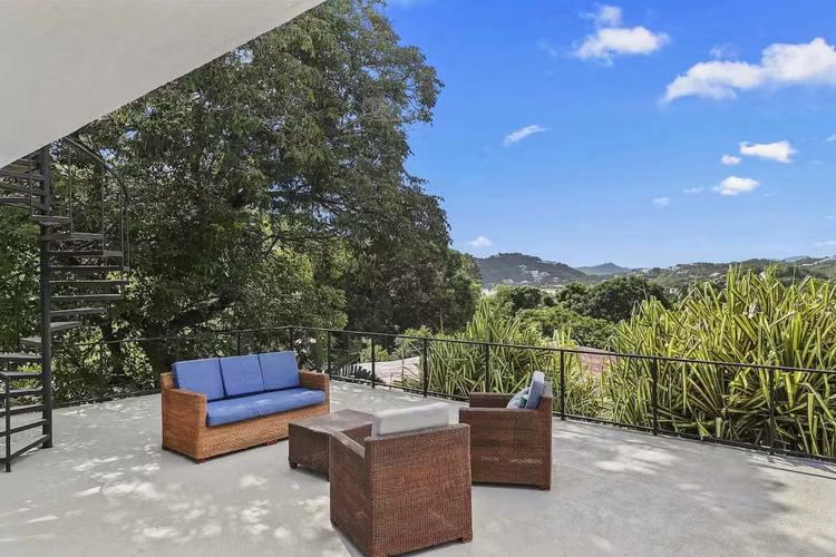 Luxury Oasis in Town